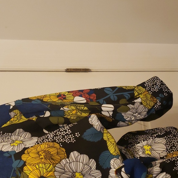 Blouse - Picture 4 of 4